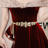 حزام نسائي ذهبي